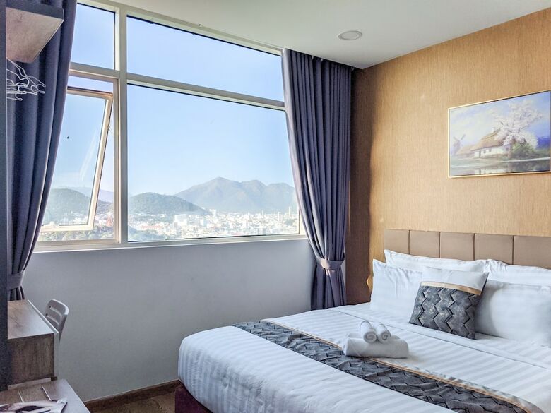 Skyline Serviced Apartments
