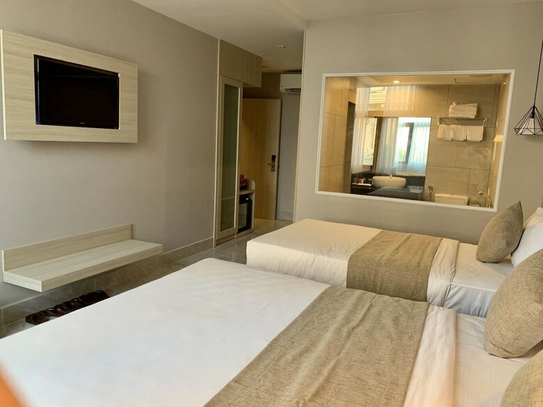 Holiday 2 Hotel