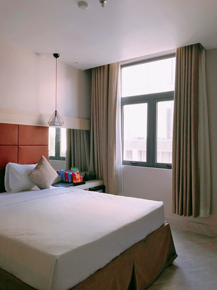 Holiday 2 Hotel