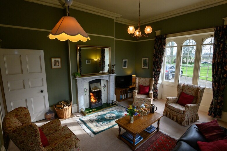 Charming 2-bed House Near Westlinton, Carlisle