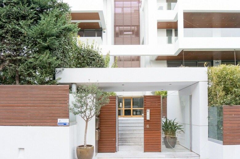 Villa Lillium With Pool & Garden