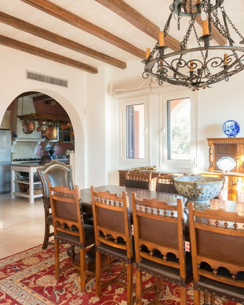Villa Grejo, Opulent Mansion With Pool
