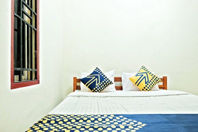 Hostal Spot On 2742 R5 Homestay
