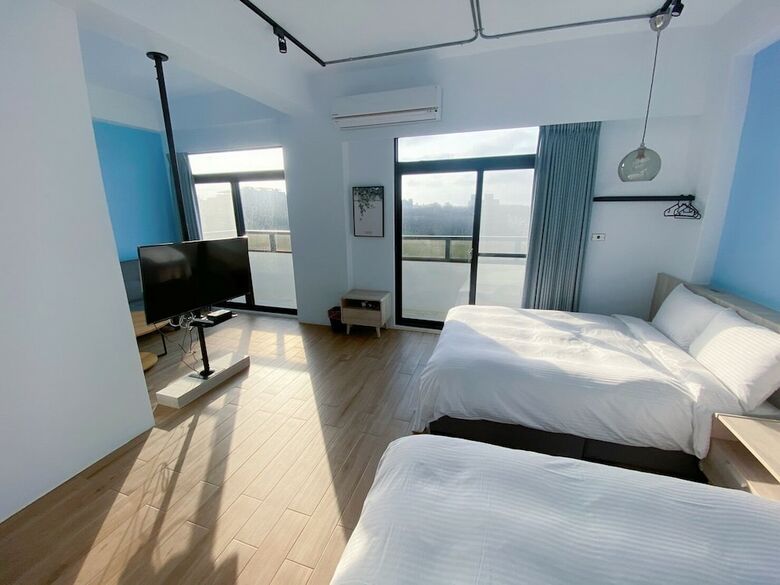 Hotel Blue & Travel III