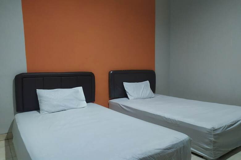 Hotel Yulia Guesthouse