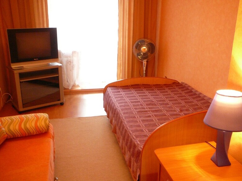 Apartment On Melnichnaya 8
