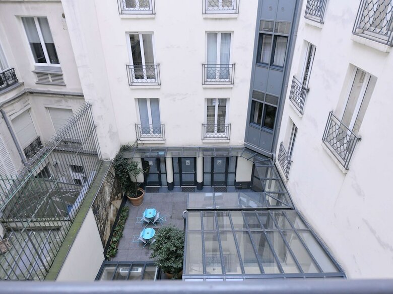 Hotel Ibis Paris Opera La Fayette