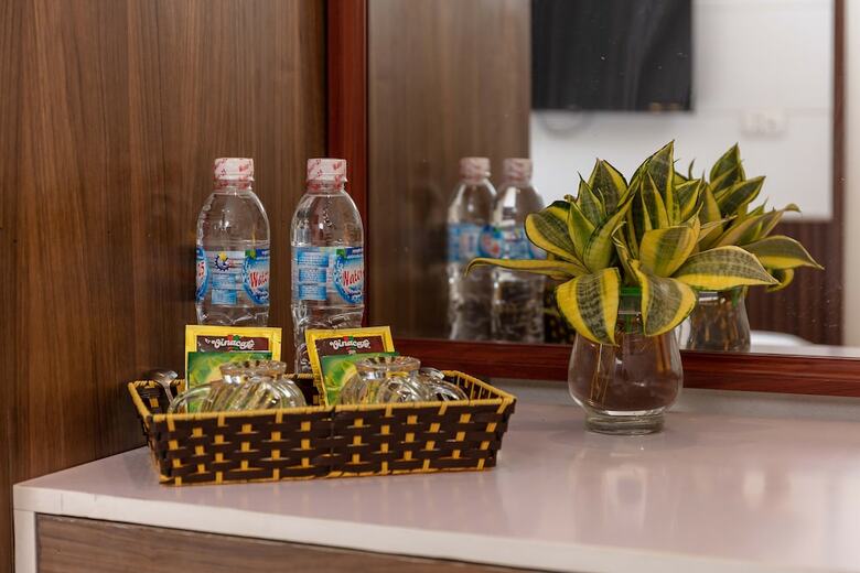 Royal Airport Hotel - Convenient & Friendly