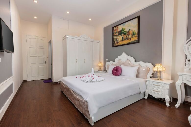 Royal Airport Hotel - Convenient & Friendly