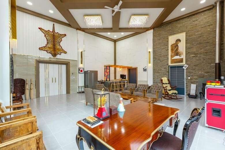 Pension Gallery 774