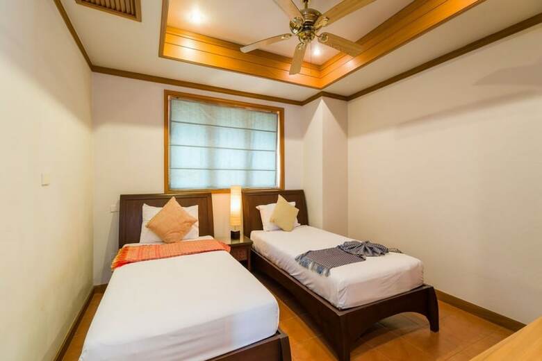 6 Bedroom Twin Villas On Beach Front Resort 11/12
