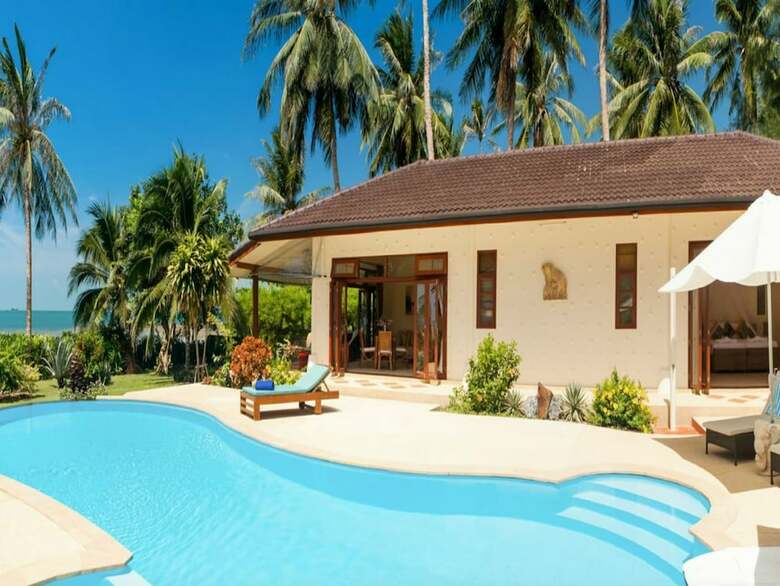 4 Bedroom Beach Front Villa Sea Breeze