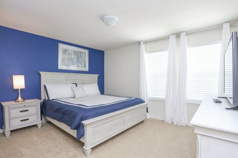 Villa 8 Bedroom Vacation Home In Windsor At Westside