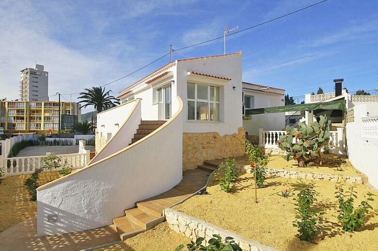 Villa - 6 Bedrooms With Pool And Wifi - 105005