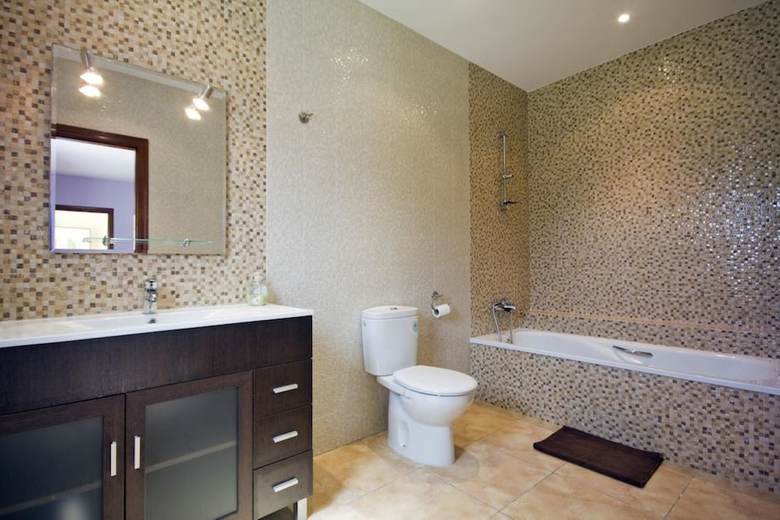 Villa - 3 Bedrooms With Pool And Wifi - 106434