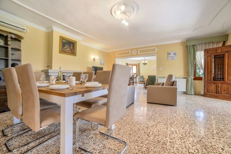 Villa - 4 Bedrooms With Pool And Wifi - 107481