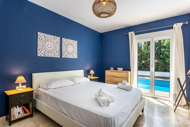 Villa - 3 Bedrooms With Pool And Wifi - 107862