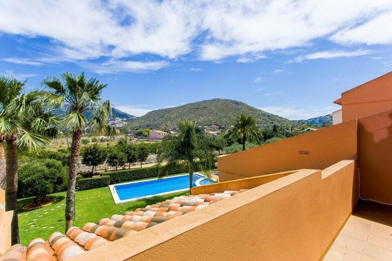 Charming 4-bed Villa In Denia