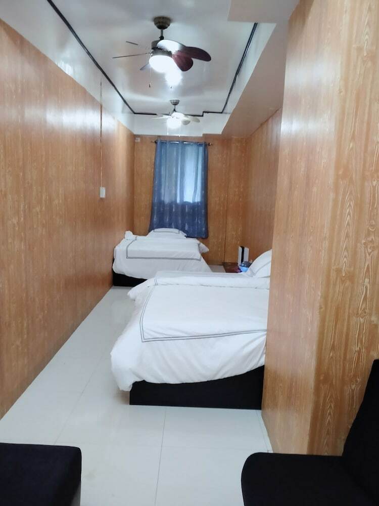 Hotel Pinewoods Gusest House