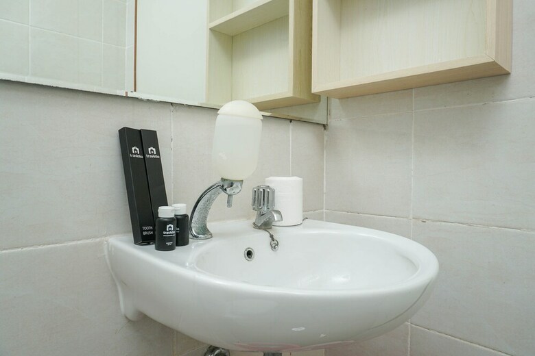 Comfortable 2br At Condominium Green Bay Pluit Apartment