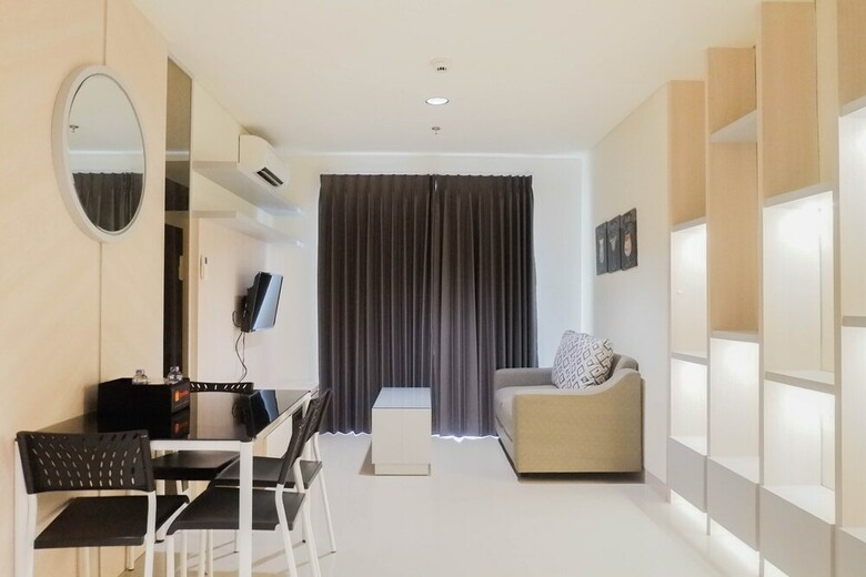 Modern 1br Apartment With City View At Praxis