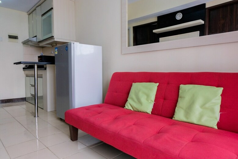 Homey 2br At Serpong Greenview Apartment