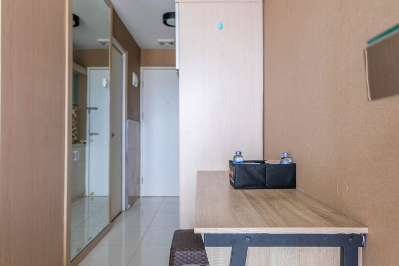 Functional Studio Apartment At Tamansari Skylounge