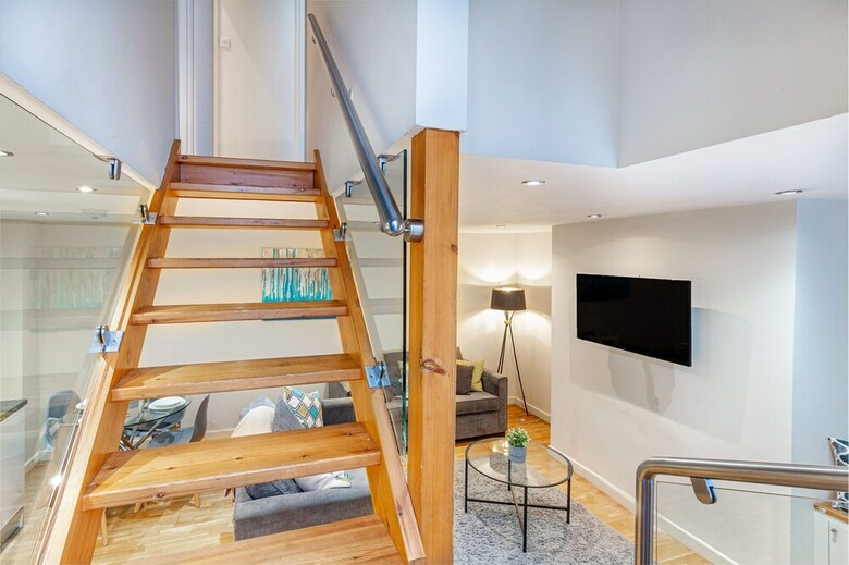 2 Bedroom Apartment Norfolk Square Guest Homes