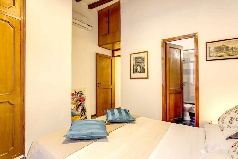Apartment With 3 Bedrooms In Roma, With Wifi