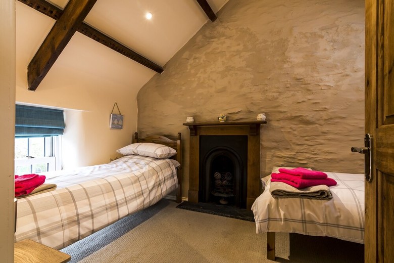 Chapel View - 2 Bedroom Cottage -