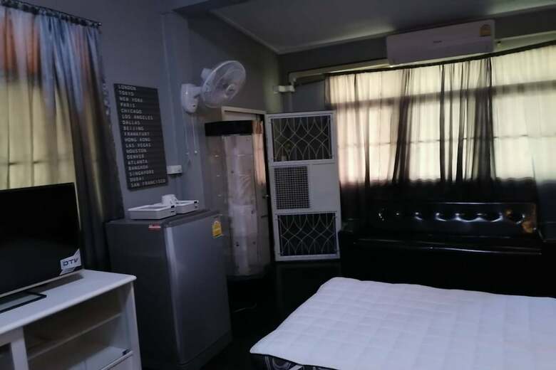 Hotel Oyo 857 42 Loft Bed And Breakfast