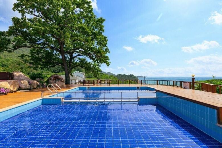 Apartamentos Famile Pension