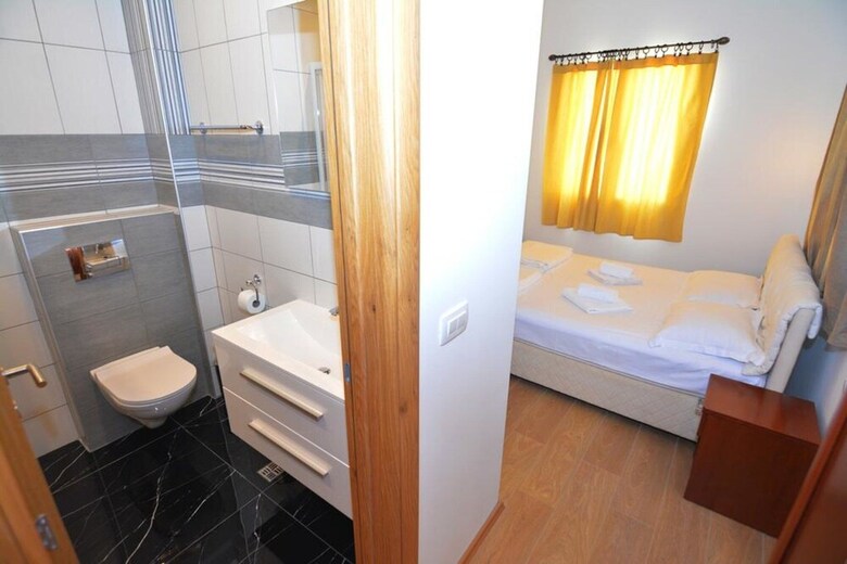 Balabusic Two-bedrooms Deluxe Apartment No.9