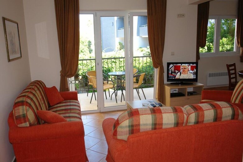 Franeta One-bedroom Apartment, Ground Floor No.1