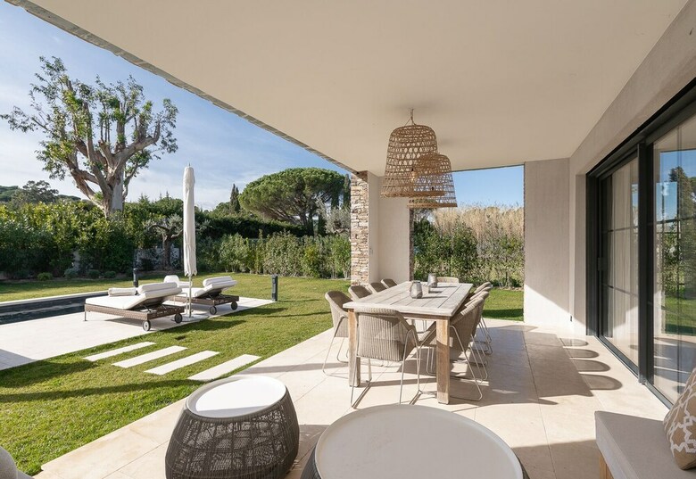 Villa Azalea By The Pearls Collection
