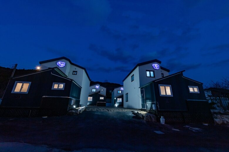 Stellar Domus  Sd Poolvila & Pension