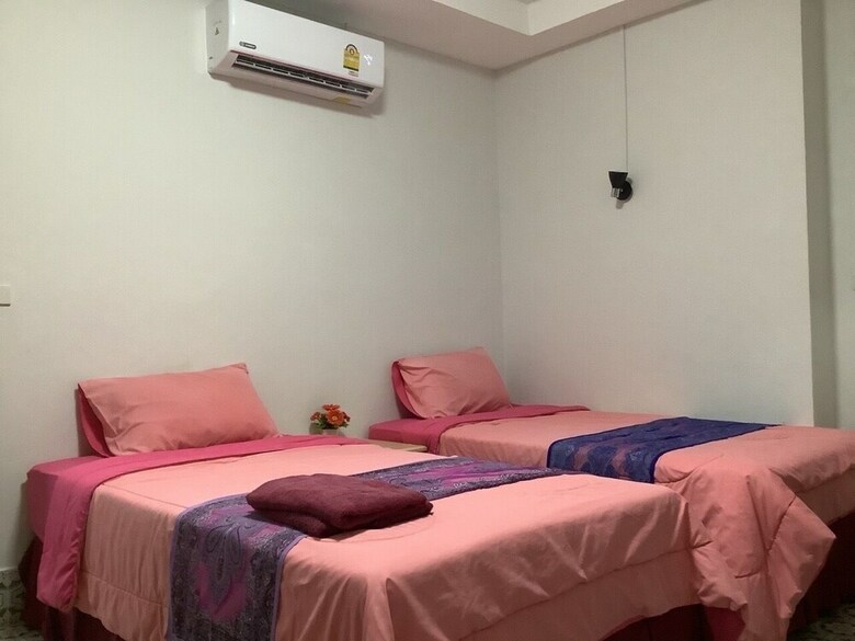 Hotel Oyo 888 Apinya's Place Karon