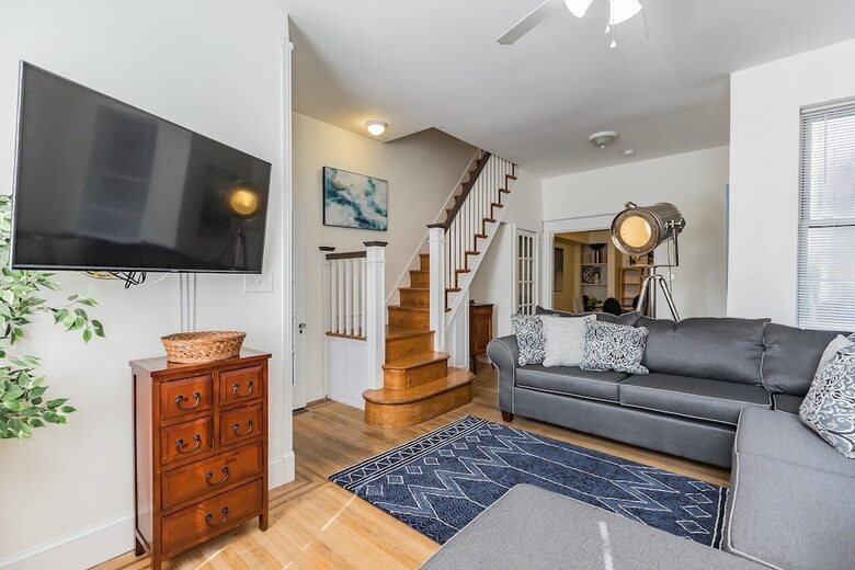 Apartamento 1215 E Columbia