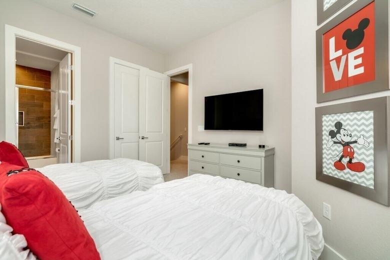 Amazing Location Modern Townhome Close To Disney
