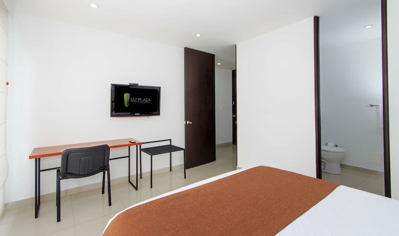 122 Plaza Apartahotel