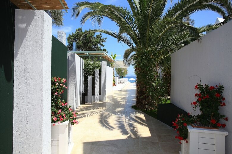 Hotel Grand Yaz?c? Torba Beach Club