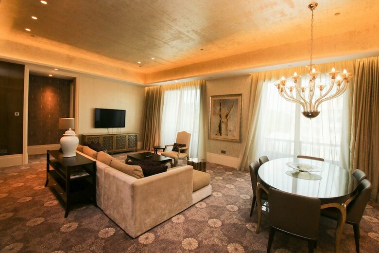 Resorts World Sentosa - Hotel Michael