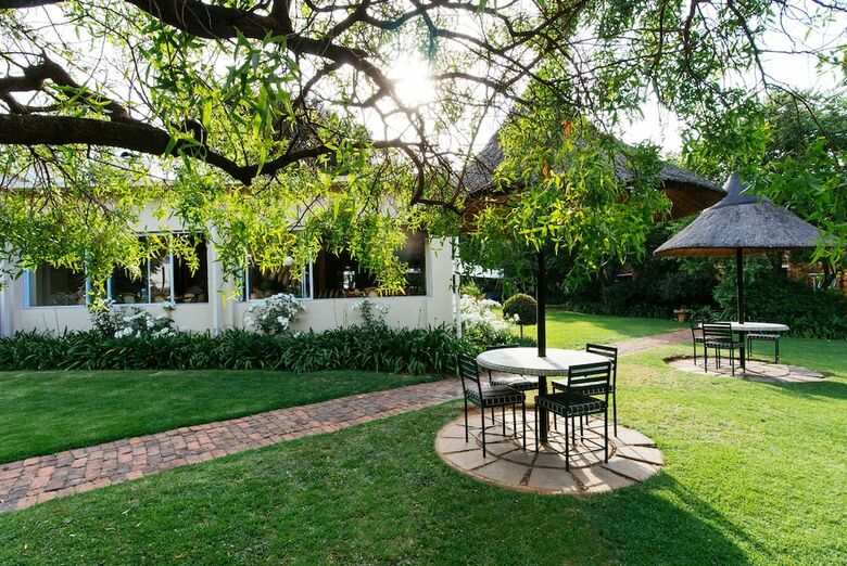 Hotel Cedarwoods Of Sandton