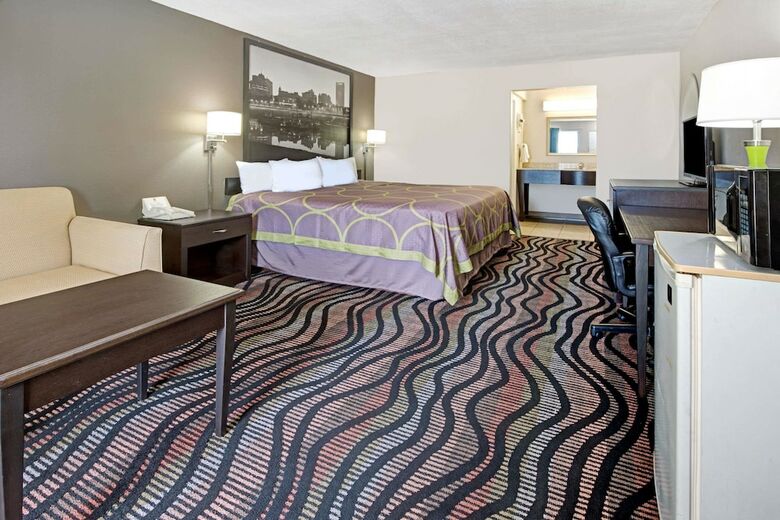 Motel Super 8 By Wyndham Lakeland