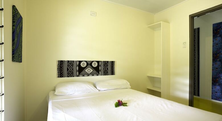 Hostal Funky Fish Beach & Surf Resort - Hostel