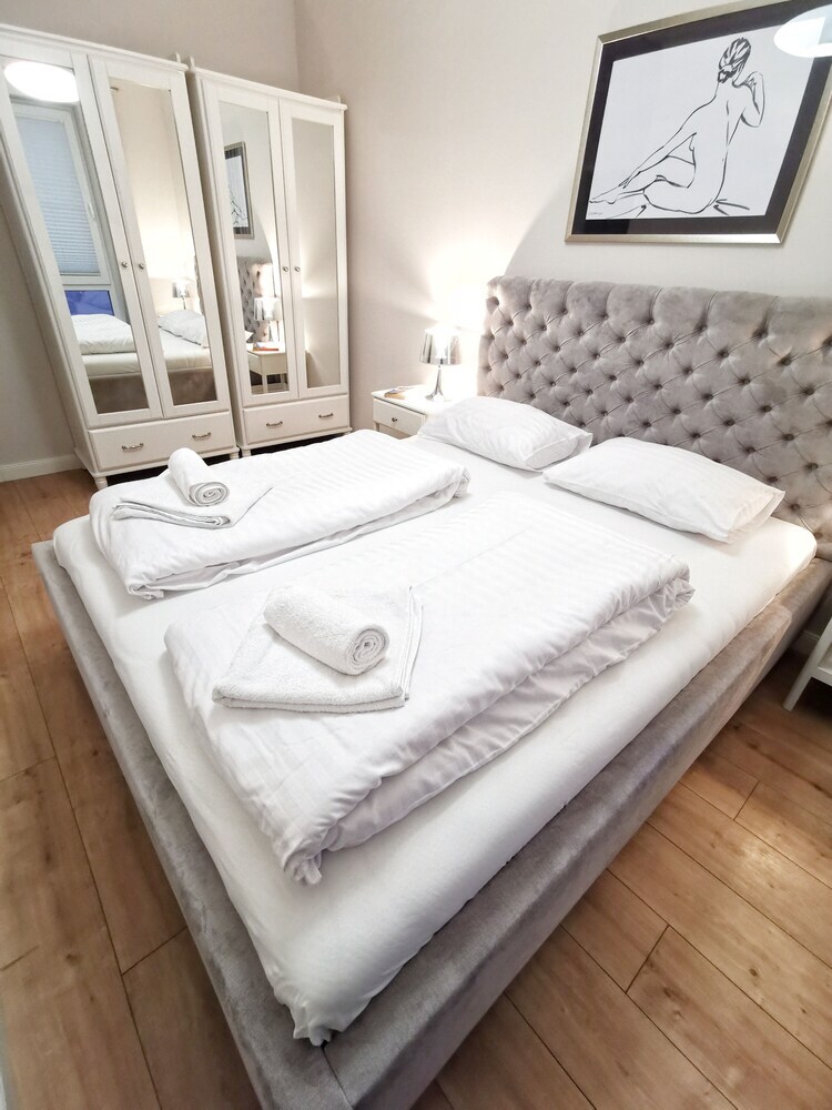 5-stars Apartments - Old Town