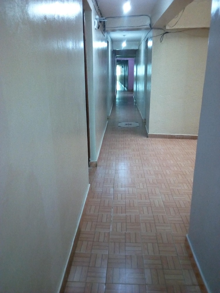 Hotel Waso Central Emporium Lodge