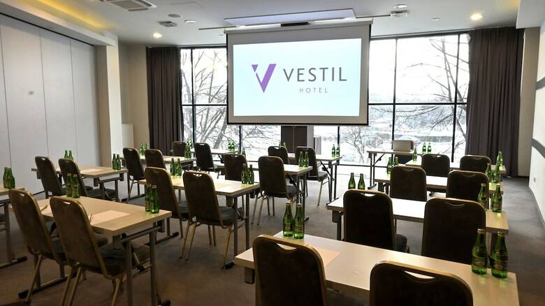 Hotel Mercure Piotrkow Trybunalski Vestil