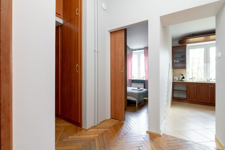 Saska Kepa Modern Apartment