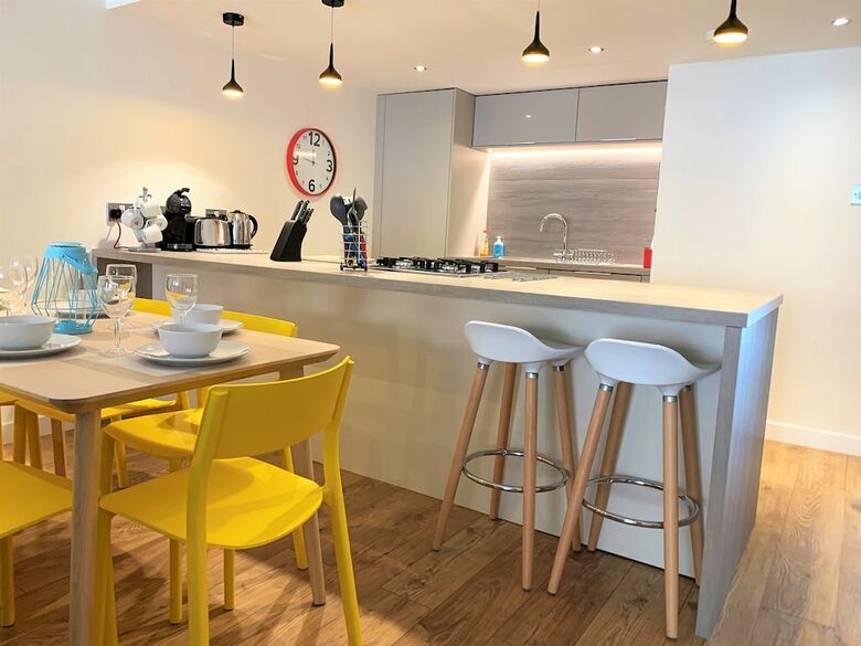 Tolbooth Apartments